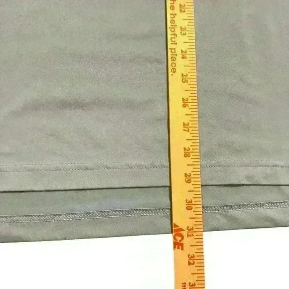 Peter Millar Summer Comfort Men’s Golf Polo Size Large PGA Tour Logo Wicking EUC - Picture 7 of 7